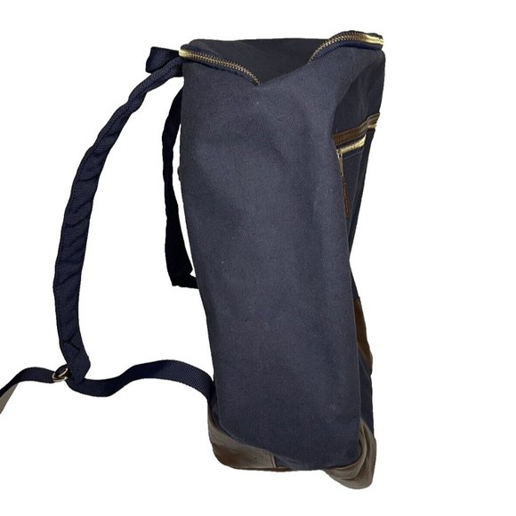 Disney Aulani Dark Blue Backpack Hawaii Day Pack, Travel Bag Carry On 17\